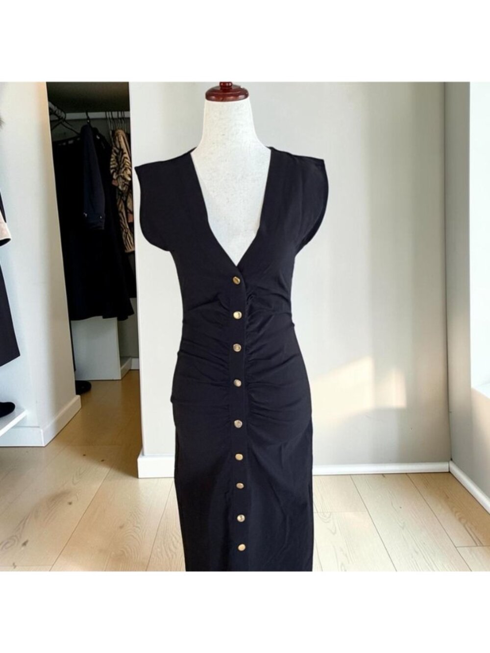 Zara Black Midi Dress Ruched Gold Snap Button Front V Neck Bodycon Size S Small - Picture 3 of 10